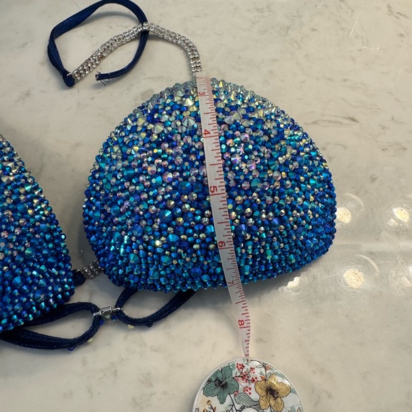 Competition Bikini - Picture 7 of 8